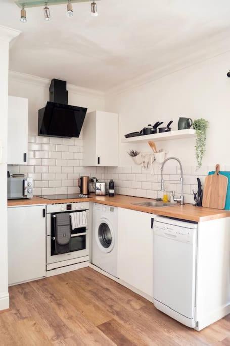 Penarth/Cardiff Bay: Deluxe Flat: 10 Mins To City! Eksteriør bilde